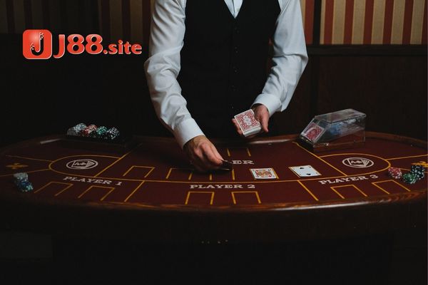 Bài poker J88 được giới trẻ yêu thích